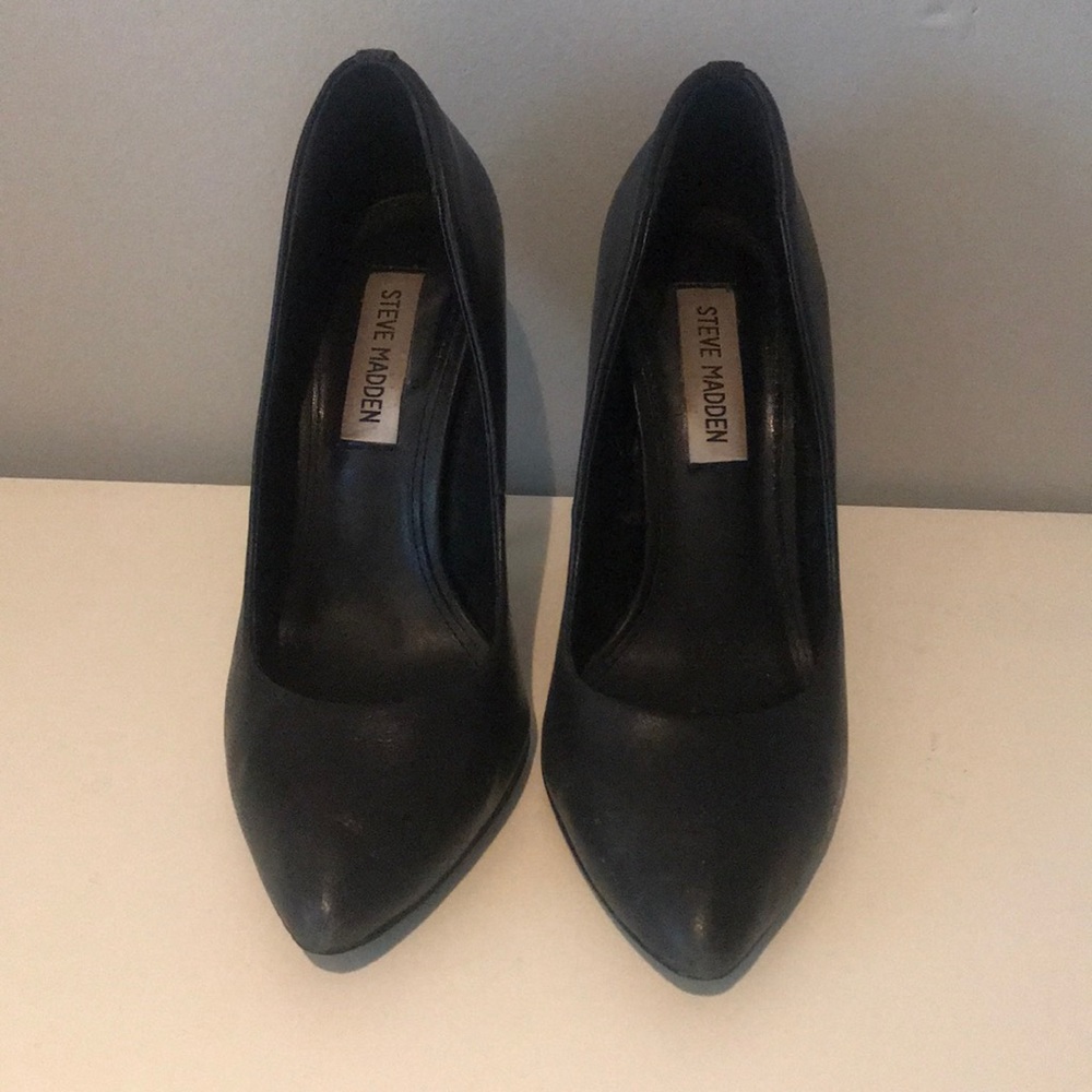 Steve Madden Point Toe Heel